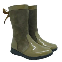 Bota Caña Alta Charol Clarys 9066