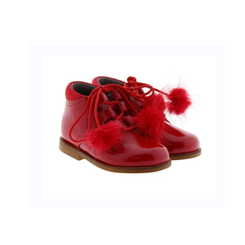 Botita Charol Bebé Vestir Pompones Carrile - Imagen 2