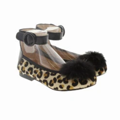 Bailarina Piel Pony Vestir Hebilla Y Pompones Carrile